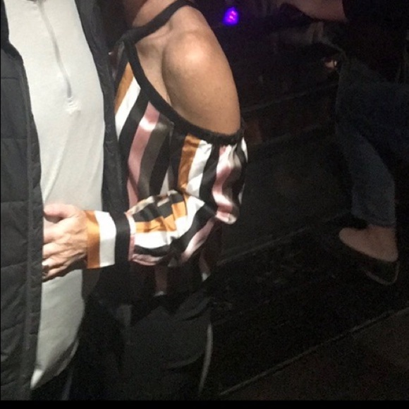 NWT Ann Taylor Loft Open Shoulder Silk Top S - Picture 7 of 7